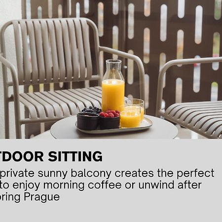 Luxury Sunny Home - Garage Parking, Metro, Balcony, Ps5 With Games Прага Екстериор снимка